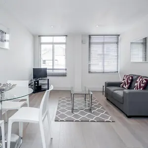 Appartement Roomspace Serviced - River House