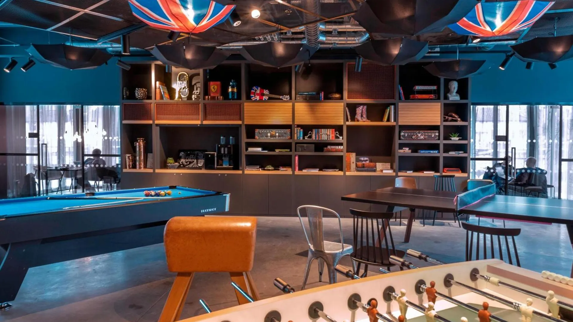 Moxy London Heathrow Airport Hotel Hounslow